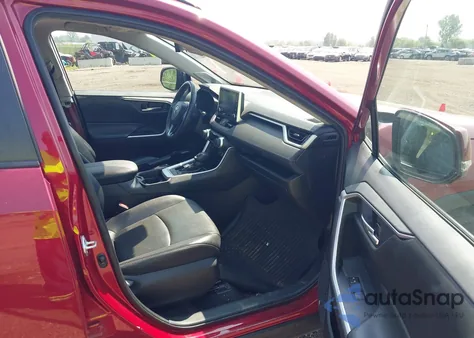 2021 Toyota Rav4 Xle Premium из США, поврежденный, VIN 2T3A1RFV8MW184002